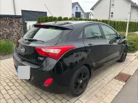Gebraucht Hyundai i30 Classic 99 PS (72 kW) 2013 Schwarz Limousine