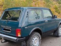 Gebraucht Lada niva 83 PS (61 kW) 2010 Grün SUV