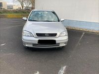 Gebraucht Opel Astra 101 PS (74 kW) 2001 Silber Limousine