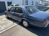 Occasion BMW 745 Executive 252 ch (185 kW) 1986 Bleue Berline