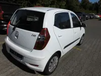 Gebraucht Hyundai i10 Edition 69 PS (50 kW) 2013 Weiß Kleinwagen