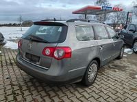 Gebraucht VW Passat Comfortline 170 PS (125 kW) 2009 Granite green metallic Kombi