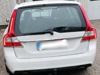 Gebraucht Volvo V70 181 PS (133 kW) 2016 Weiß Kombi