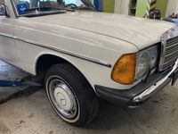 gebraucht Mercedes 200 W123 , H-Kennzeichen, Originalzustand