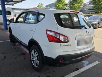 Gebraucht Nissan Qashqai 131 PS (96 kW) 2013 Weiß SUV