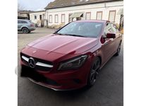Gebraucht Mercedes 200 136 PS (100 kW) 2018 Rot Limousine