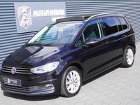 Gebraucht VW Touran 150 PS (110 kW) 2020 Deep black perleffekt metallic Van / Kleinbus