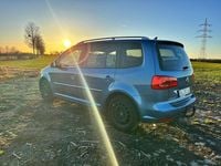 Gebraucht VW Touran Highline 105 PS (77 kW) 2011 Blau Van / Kleinbus