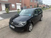 Używany VW Touran 105 KM (77 kW) 2011 Czarny Minivan