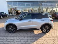 Gebraucht Lexus LBX 136 PS (100 kW) 2024 Silver me (1f7)/ black (202) SUV