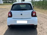 Gebraucht Smart ForFour Passion 71 PS (52 kW) 2017 Weiß Kleinwagen