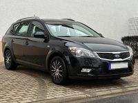 Gebraucht Kia Ceed 90 PS (66 kW) 2010 Grau Kleinwagen