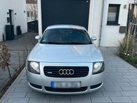 Second-hand Audi TT Design 224 CP (164 kW) 2000 Argintiu Coupe