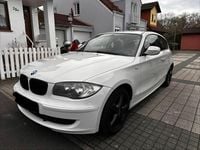 Gebraucht BMW 116 122 PS (89 kW) 2011 Weiß Kleinwagen