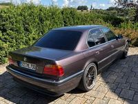 Gebraucht BMW 730 218 PS (160 kW) 1995 Violet Limousine