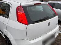 Gebraucht Fiat Punto 70 PS (51 kW) 2011 Weiß Kleinwagen