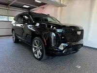 Neu Cadillac Escalade 426 PS (313 kW) 2026 Schwarz SUV