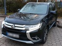 Gebraucht Mitsubishi Outlander 150 PS (110 kW) 2016 Schwarz SUV