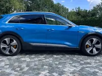 Gebraucht Audi e-tron Advanced Plus 300 kW (408 PS) 2019 Blau SUV