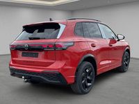 Gebraucht VW Tiguan R-line 177 PS (130 kW) 2025 Rot SUV