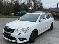 Gebraucht Skoda Octavia RS 2013 Weiß Kombi