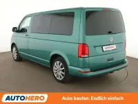 Second-hand VW Multivan Trendline 150 CP (110 kW) 2021 Verde Monovolum