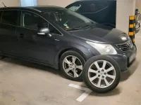 Gebraucht Toyota Avensis 150 PS (110 kW) 2010 Blau Kombi