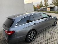 Gebraucht Mercedes E300 AMG line 310 PS (228 kW) 2020 Grau Kombi