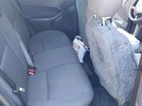 Second-hand Ford Focus 118 CP (86 kW) 2004 Negru Break