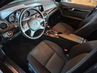 Gebraucht Mercedes C180 120 PS (88 kW) 2012 Schwarz Kombi