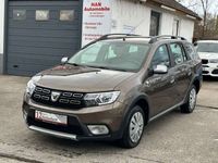 gebraucht Dacia Logan MCV II Kombi Stepway Celebration/Navi/Kamera/AHK