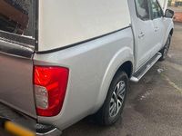 Gebraucht Nissan Navara Tekna 190 PS (139 kW) 2017 Silber Pickup