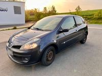 gebraucht Renault Clio 1.2 16V TCe - 100PS - TÜV 11/2025