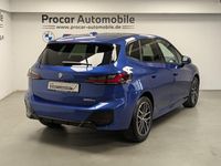 Gebraucht BMW 220 Performance 163 PS (119 kW) 2025 Blau Van / Kleinbus