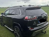 Gebraucht Jeep Cherokee Overland 195 PS (143 kW) 2019 Schwarz SUV