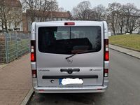 Usata Opel Vivaro 125 CV (91 kW) 2017 Argento Monovolume