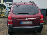 Gebraucht Hyundai Tucson 141 PS (103 kW) 2005 Rot SUV