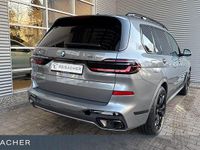 Neu BMW X7 Efficient Dynamics 340 PS (250 kW) 2025 Skyscraper grau metallic SUV
