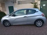 Gebraucht Peugeot 208 Access 68 PS (50 kW) 2012 Silber Kleinwagen