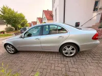 Gebraucht Mercedes E270 177 PS (130 kW) 2004 Silber Limousine