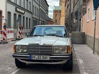 Gebraucht Mercedes E300 95 PS (69 kW) 1979 Weiß Limousine