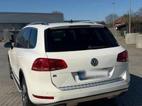 Gebraucht VW Touareg 204 PS (150 kW) 2011 Weiß SUV