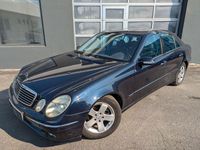 Gebraucht Mercedes E200 163 PS (119 kW) 2005 Blau Limousine