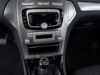 Używany Ford Mondeo Titanium 140 KM (102 kW) 2010 Szary Sedan/Limuzyna