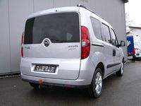 Gebraucht Opel Combo Edition 105 PS (77 kW) 2014 Silber Van / Kleinbus