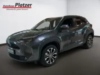 Neu Toyota Yaris Hybrid 92 PS (67 kW) 2025 Grau Limousine