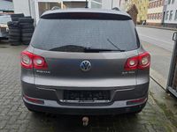 Gebraucht VW Tiguan 136 PS (100 kW) 2009 Grau SUV