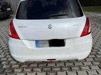 Gebraucht Suzuki Swift X-TRA 94 PS (69 kW) 2015 Weiß Kleinwagen