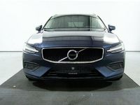 Gebraucht Volvo V60 Momentum 190 PS (139 kW) 2020 Blau Kombi