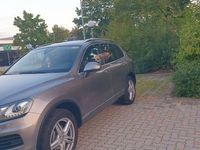 Gebraucht VW Touareg 239 PS (175 kW) 2010 Grau SUV